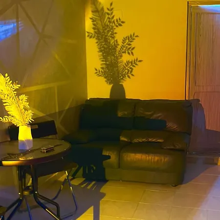 Nautilus House باري